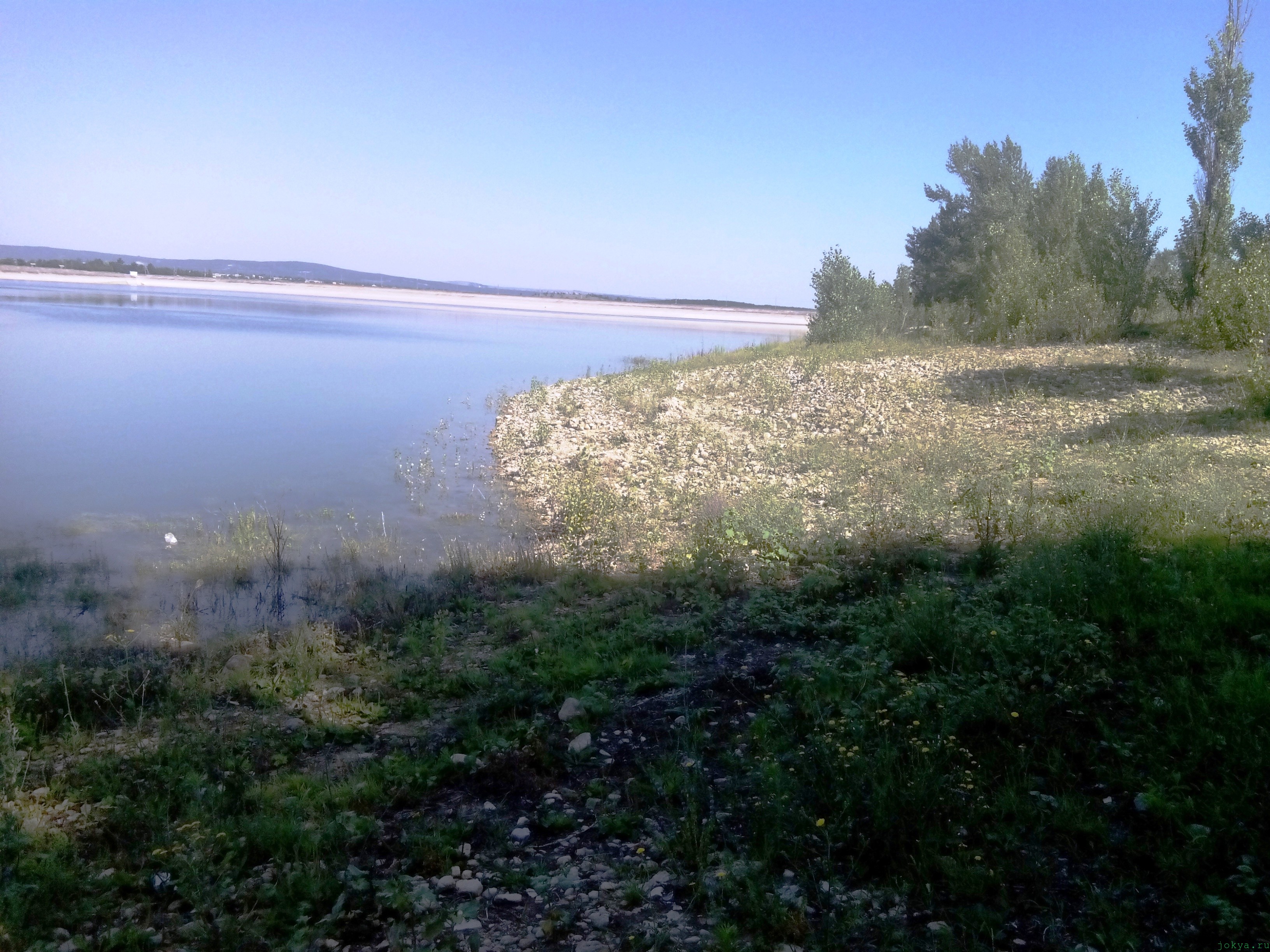 Белогорское водохранилище: набережная водоема Крыма фото заметка о Крыме jokya.ru 